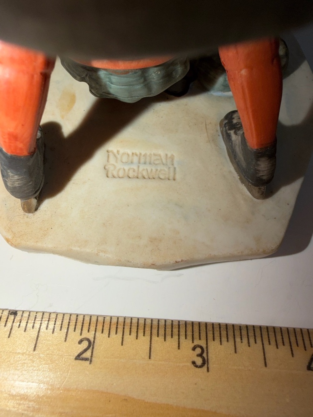 Vintage 1974 Gorham Norman Rockwell "Skating" Figurine – Saturday Evening Post - Picture 8 of 10